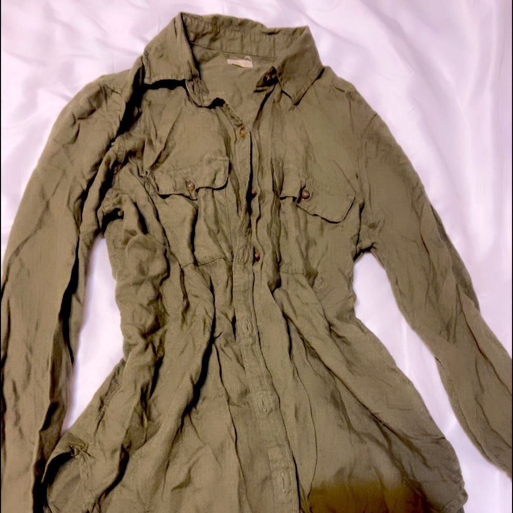 Long sleeve blouse. Size X-small. Hollister brand